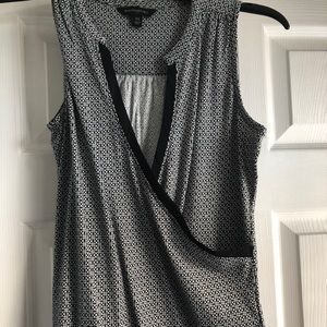 New Banana Republic Cross Front Top ~ Size Small